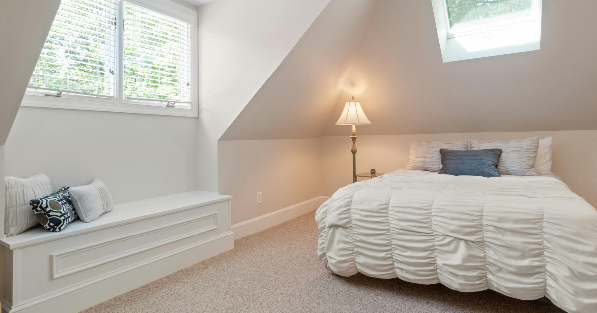 A clean and tidy room of a rental property and how cleanliness leads to long-term tenancy.